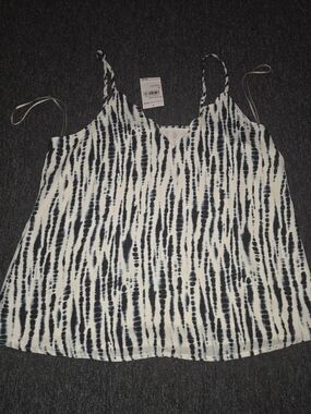 Socialite Navy and White Tie-Dye Stripe Cami Top